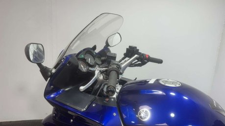 Yamaha FJR1300 2005 49K FULL LUGGAGE NEW MOT NEW TYRES SERVICED 27