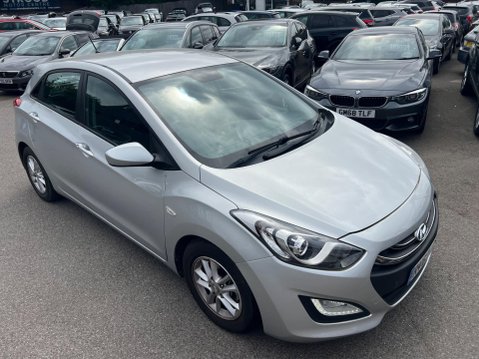 Hyundai i30 1.6 Active Auto Euro 5 5dr 8