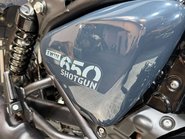 Royal Enfield Shotgun 2025 ONLY 2K GREAT CONDITION MOT 2028 LARGE TOP BOX 29