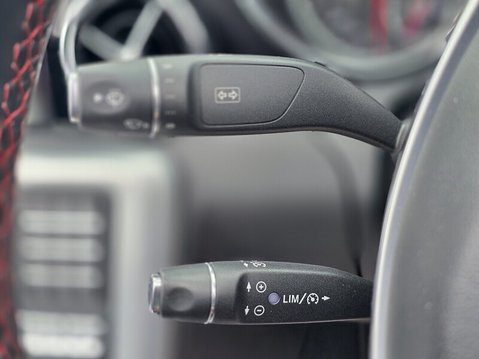 Mercedes-Benz SLC SLC 250 D AMG LINE 32