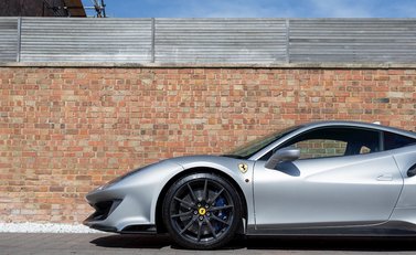 Ferrari 488 Pista 30