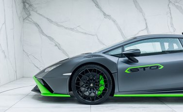 Lamborghini Huracan STO 24