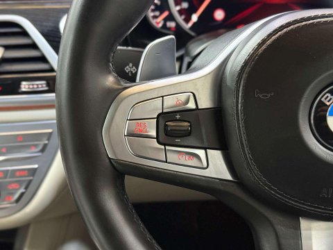 BMW 7 Series 3.0 740Ld M Sport Saloon 4dr Diesel Auto xDrive Euro 6 (s/s) (320 ps) 34