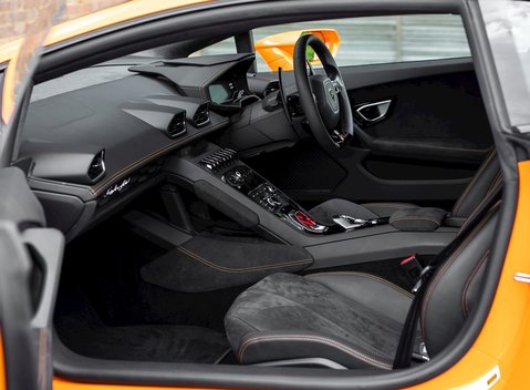 Lamborghini Huracan LP610-4 13