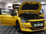Peugeot e-208 GT PREMIUM 16