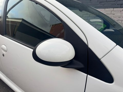 Toyota Aygo 1.0 VVT-i Go Euro 5 5dr 23