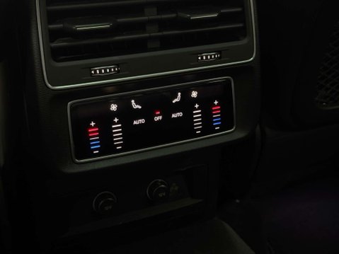 Audi Q7 3.0 TFSI V6 55 Black Edition SUV 5dr Petrol Tiptronic quattro Euro 6 (s/s) 40