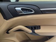 Porsche Cayenne 3.0 Cayenne V6 D Tiptronic S 4WD 5dr 35