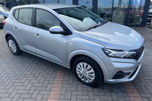 Dacia Sandero COMFORT 1.0 TCE AUTOMATIC 5 DOOR 4