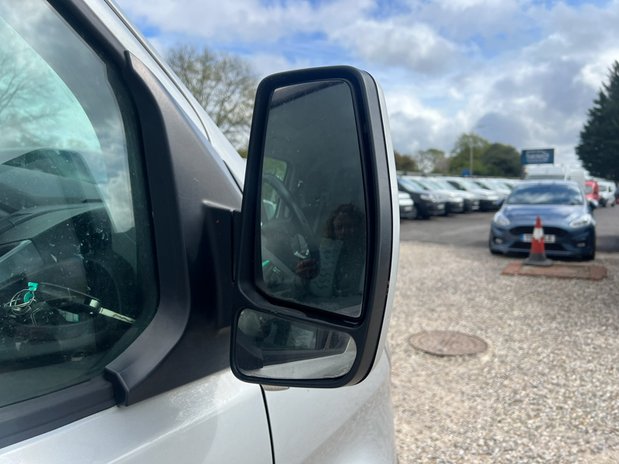 Ford Transit Custom LWB L2H1 Low Roof Limited 290 EURO 6 NO VAT 14