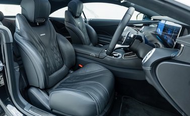 Mercedes-Benz S Class S63 AMG Coupe 11