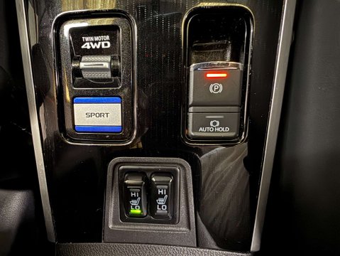 Mitsubishi Outlander 2.4 Outlander Exceed PHEV CVT 4WD 5dr 24