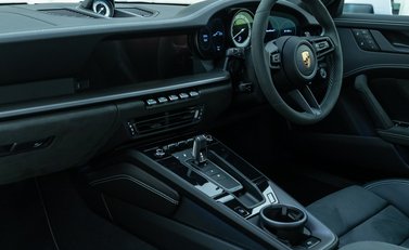 Porsche 911 Dakar 16