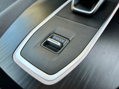 Nissan Qashqai DIG-T N-CONNECTA DCT MHEV 31