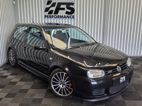 Volkswagen Golf 3.2 R32 Hatchback 3dr Petrol Manual (276 g/km, 240 bhp) 39