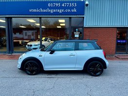 Mini Hatch 1.5 Cooper Sport Auto 3dr 11