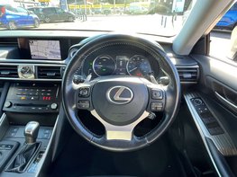 Lexus Is 2.5 IS 300h Advance CVT 4dr 19