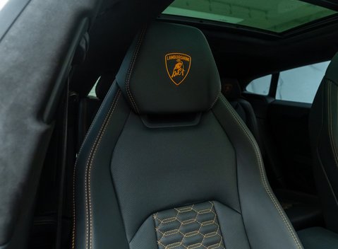 Lamborghini Urus 15