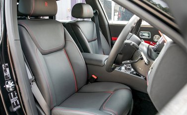 Rolls-Royce Ghost Black Badge 12