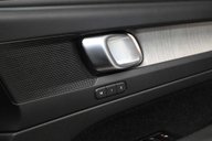 Volvo XC40 2.0 XC40 Inscription Pro B4 MHEV Auto 5dr 52