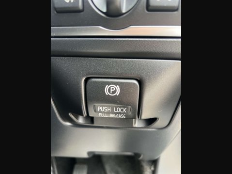 Volvo S60 2.4 S60 SE Luxury Nav D5 Auto 4dr 26