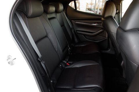 Mazda 3 GT SPORT TECH MHEV 38