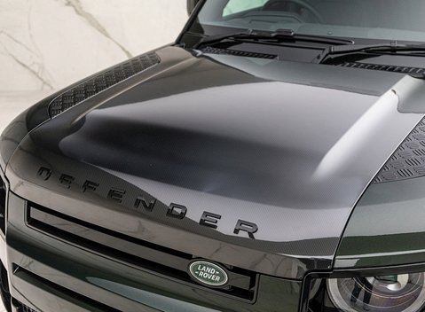 Land Rover Defender 90 X D300 22