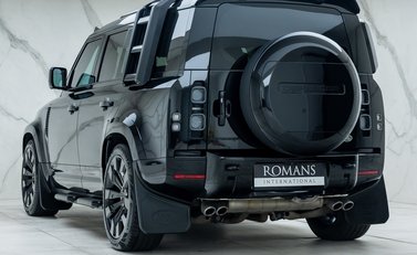 Land Rover Defender 110 V8 P525 7