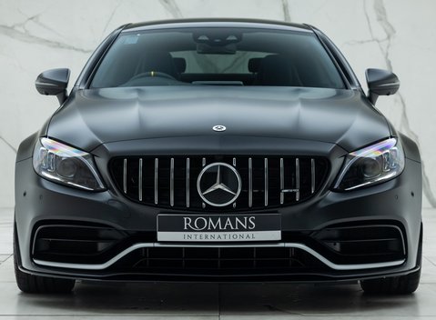 Mercedes-Benz C63 AMG S FINAL EDITION 7