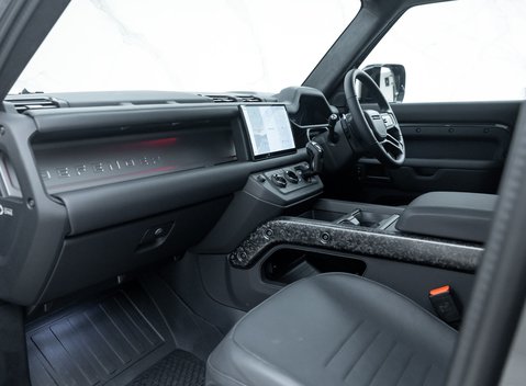 Land Rover Defender OCTA EDITION ONE 22