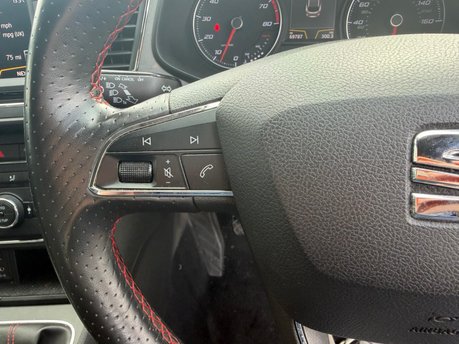 SEAT Leon ECOTSI FR TECHNOLOGY 21