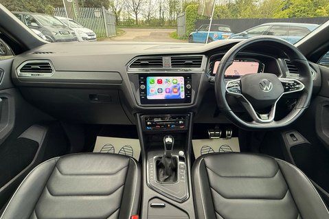 Volkswagen Tiguan R-LINE TDI DSG - RARE LEATHER INTERIOR - APPLE CAR PLAY -CAMERA 14