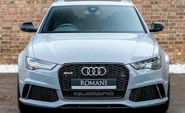 Audi RS6 Avant Performance 4