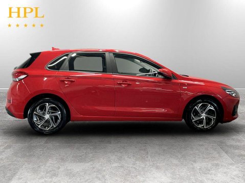 Hyundai i30 1.0 T-GDi MHEV SE Connect Hatchback 5dr Petrol Hybrid DCT Euro 6 (s/s) (120 8