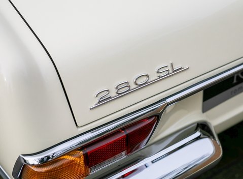 Mercedes-Benz SL Class SL Pagoda 27