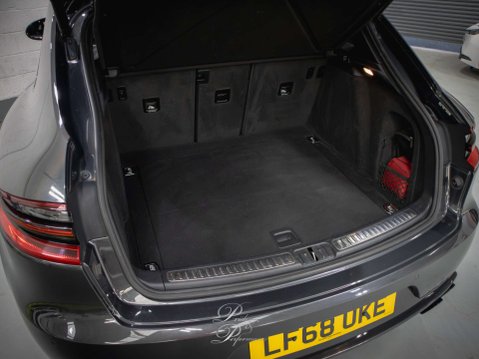 Porsche Macan 3.0 Macan S D Semi-Auto 4WD 5dr 22