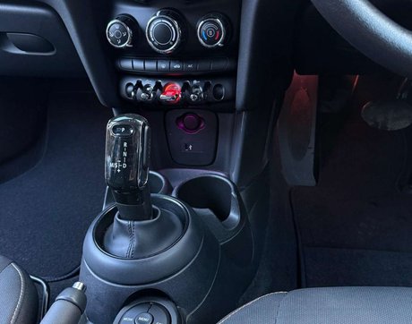 Mini Hatch 1.5 Cooper Classic Auto 5dr 15