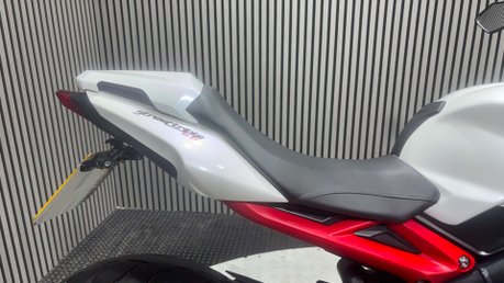 Triumph Street Triple R 2013 13K EXCELLENT CONDITION NEW MOT 675CC TRIPLE 45