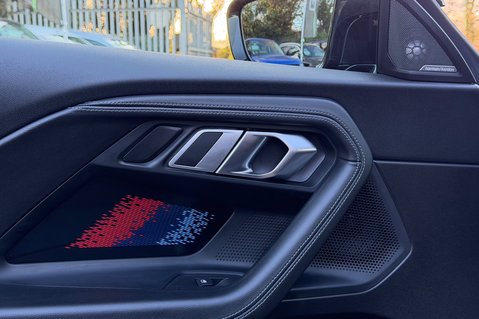 BMW M2 M2 - M PERFORMANCE EXHAUST & BODYKIT -DRIVING ASSISTANT +COMFORT PACK  38