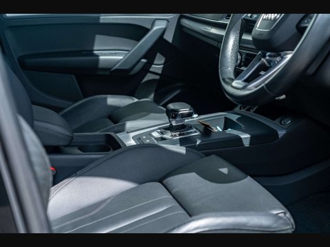 Audi Q5 2.0 Q5 PHEV Sport 50 TFSI E Quattro Semi-Auto 4WD 5dr 17