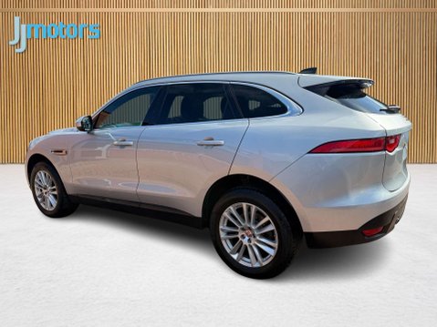 Jaguar F-Pace 2.0 D240 Portfolio SUV 5dr Diesel Auto AWD Euro 6 (s/s) (240 ps) 34