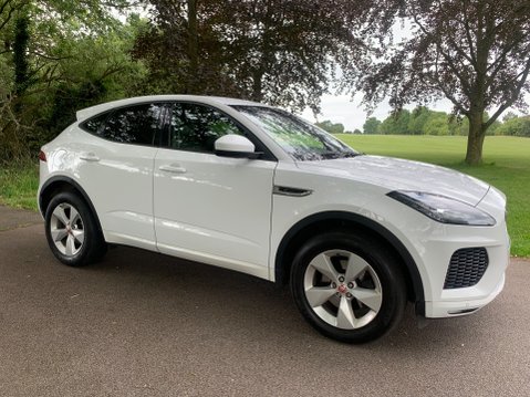 Jaguar E-Pace 2.0 Diesel R-DYNAMIC S 2