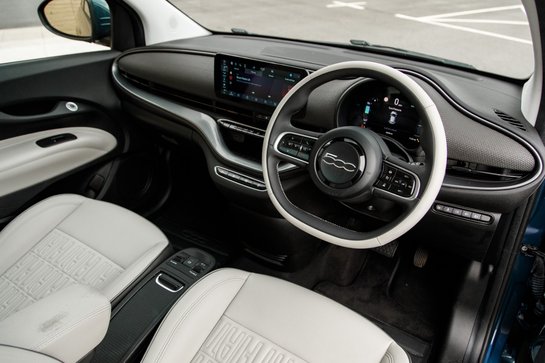 Fiat 500e LA PRIMA