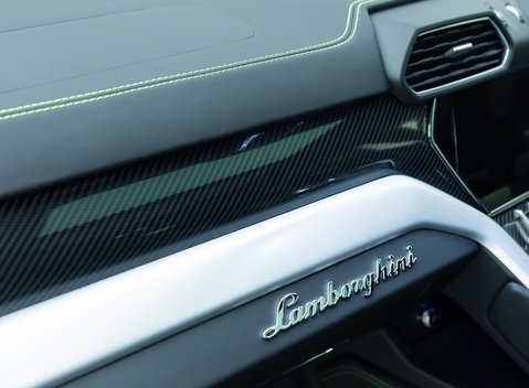 Lamborghini Urus 27
