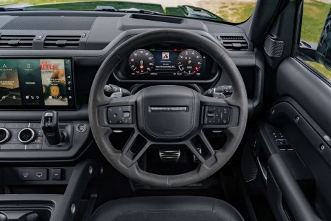 Land Rover Defender V8 Carpathian Edition 13
