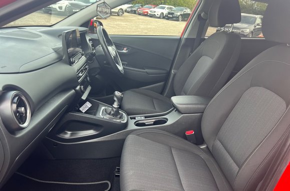 Hyundai KONA T-GDI PREMIUM MHEV 26