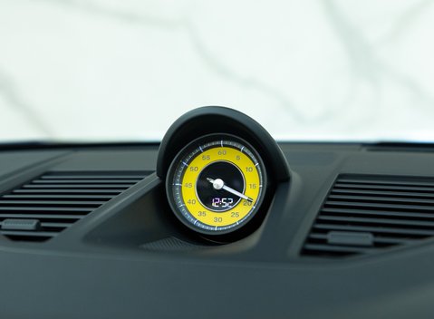 Porsche 911 Turbo S Cabriolet (992) 20