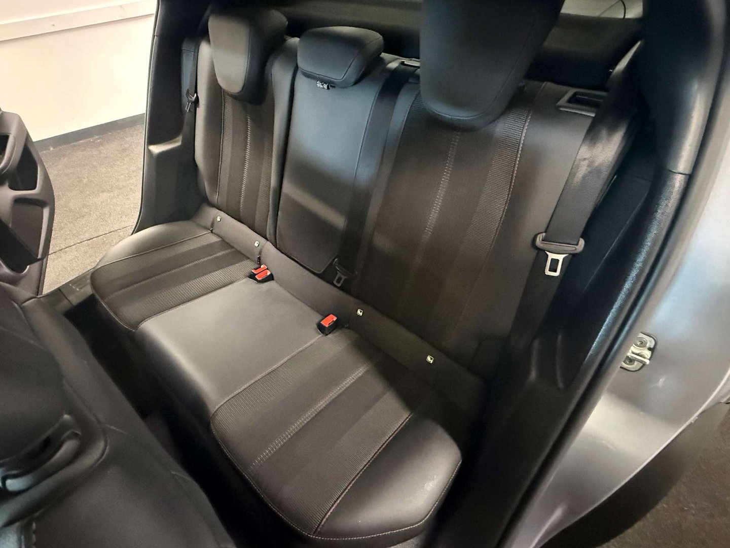 2023 Vauxhall Mokka — image 39