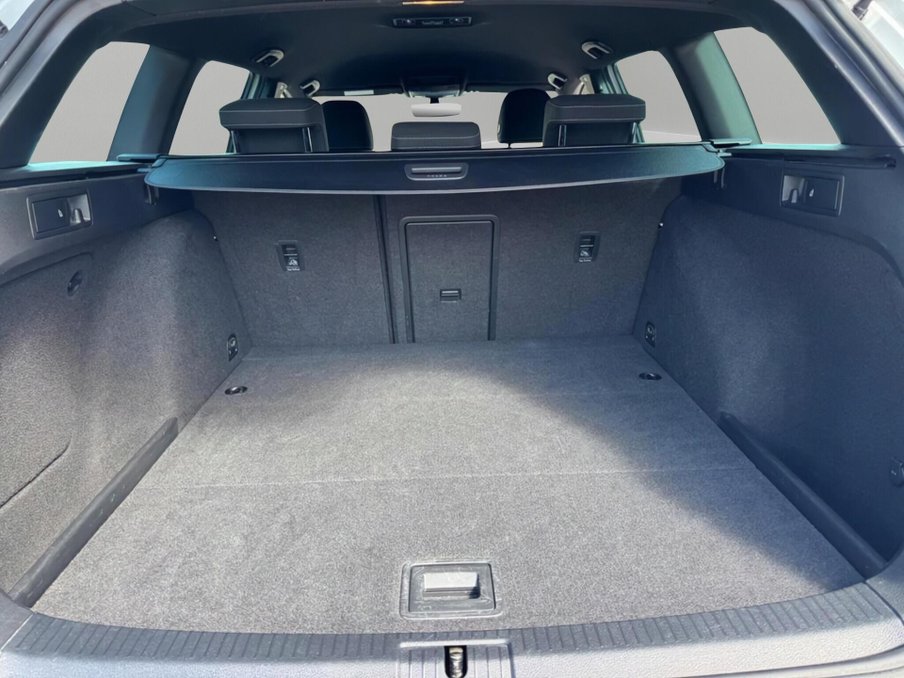 2018 Volkswagen Golf — image 43