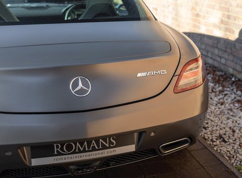 Mercedes-Benz SLS AMG 22
